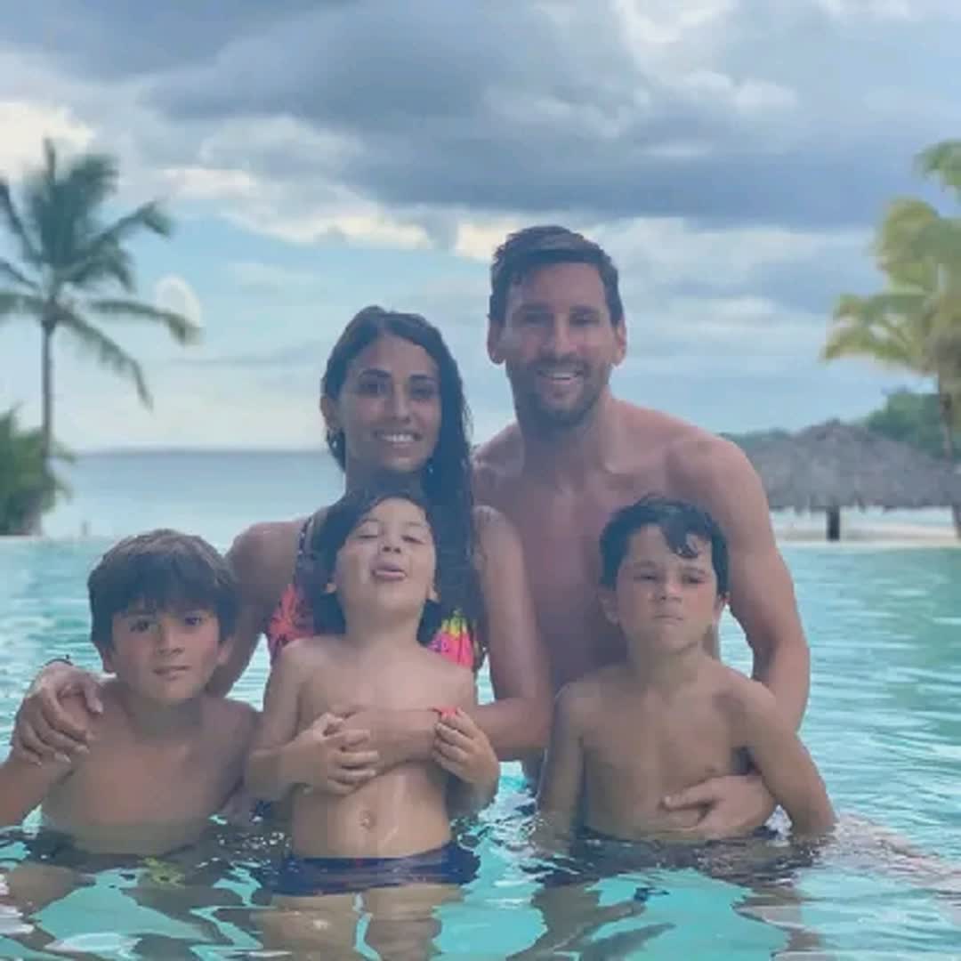 Post by Bless Mike: Messi and family 🤜🤛💯💯 @fewtapdie @lynsky99 @ajremix39 @narutos @cadera1796 @lipbughi @rasel6614...