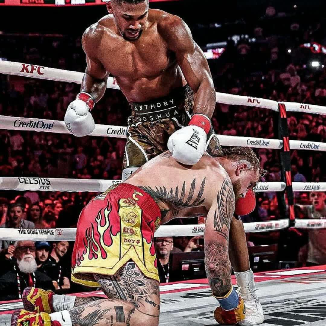 Post by Sunun Ebe: ANTHONY JOSHUA DROPS JAKE PAUL TWICE IN THE 5TH ROUND!!!! #JakeJoshua @breakingfootballnews @iketimisire...