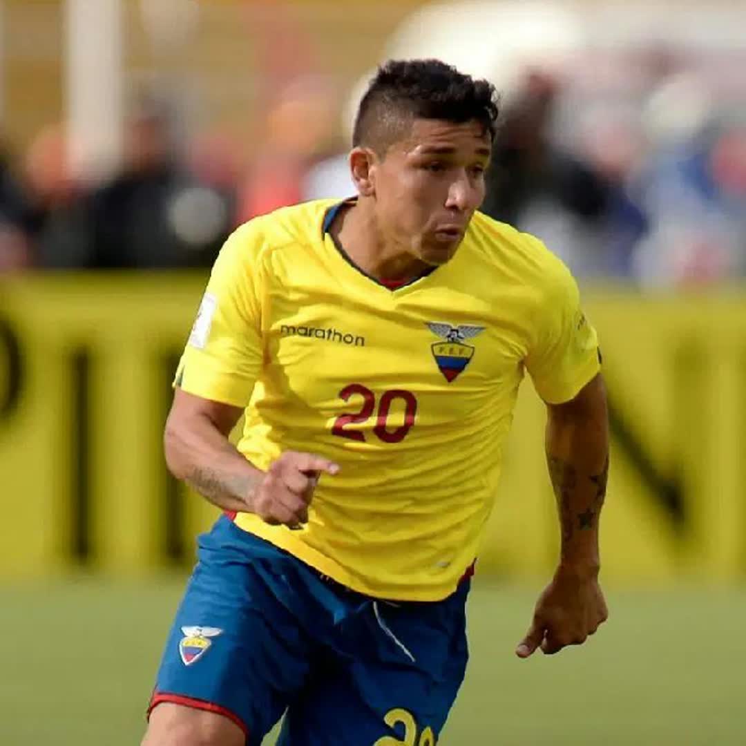 Post by Abenezer Yilma: Ecuador Footballer Mario Pineida Shot Dead in Guayaquil Ecuador international Mario Pineida has been shot and killed...