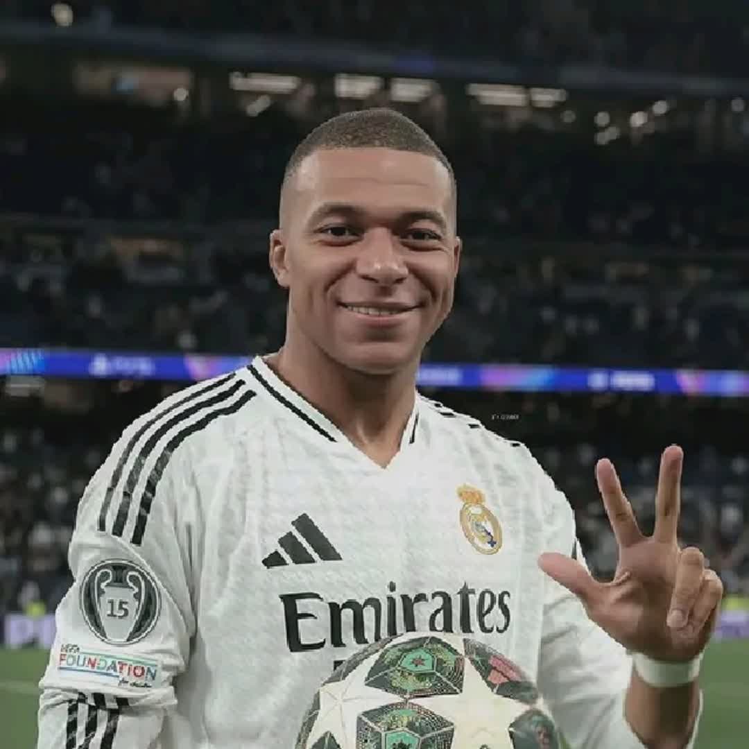 Post by Favour Jacobson: Mbappe!!! Mbappe!!! Mbappe!!! @buzzer_fan_official #buzzer #sports #fyp #Daily #football #viral #buzzer_fan_official...