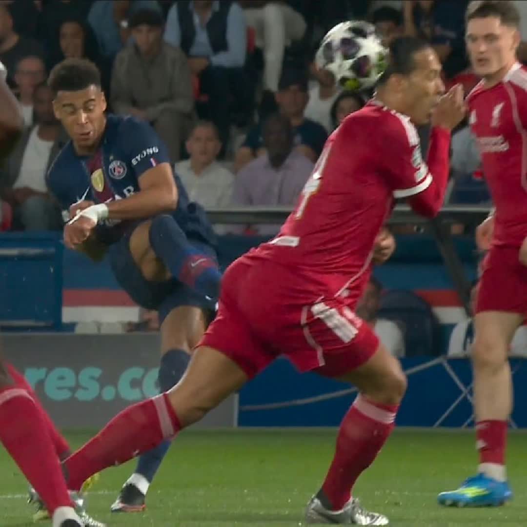 Post by Edidi Omowunmi: #sports #buzzer #viral #followers #CR7 #arsenalfootballclub