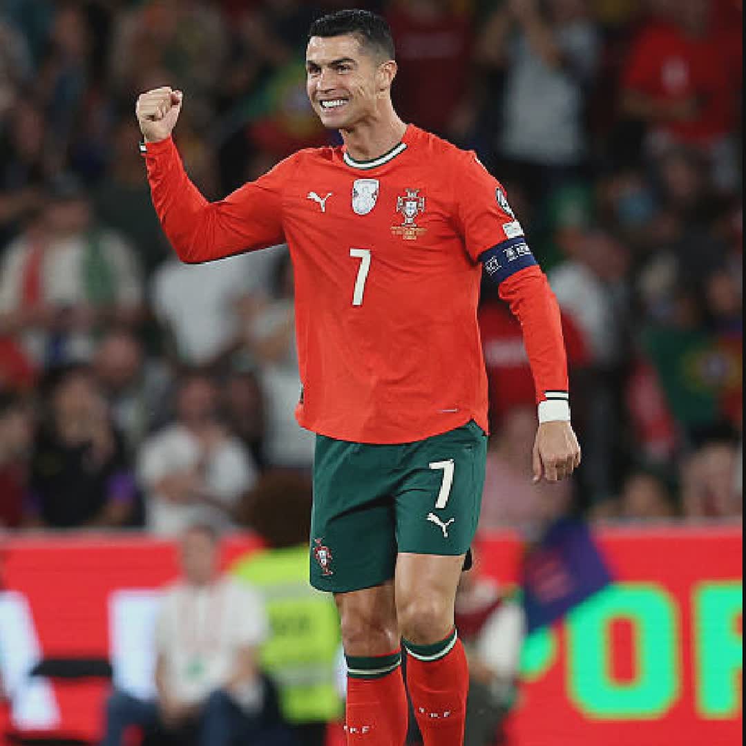 Post by @Rakesh Baria: #ronaldo #cristianoronaldo #Cristianronaldo #buzzer #Daily #sports #viral #buzzer_fan_official #football #fyp...