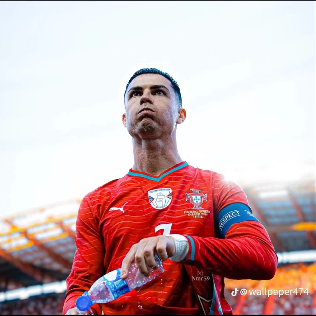 Post by Francisco Billionz: Christianooooo Ronaldooooo.. #football #Daily #sports #fyp #viral #buzzer #buzzer_fan_official #soccer #reels...
