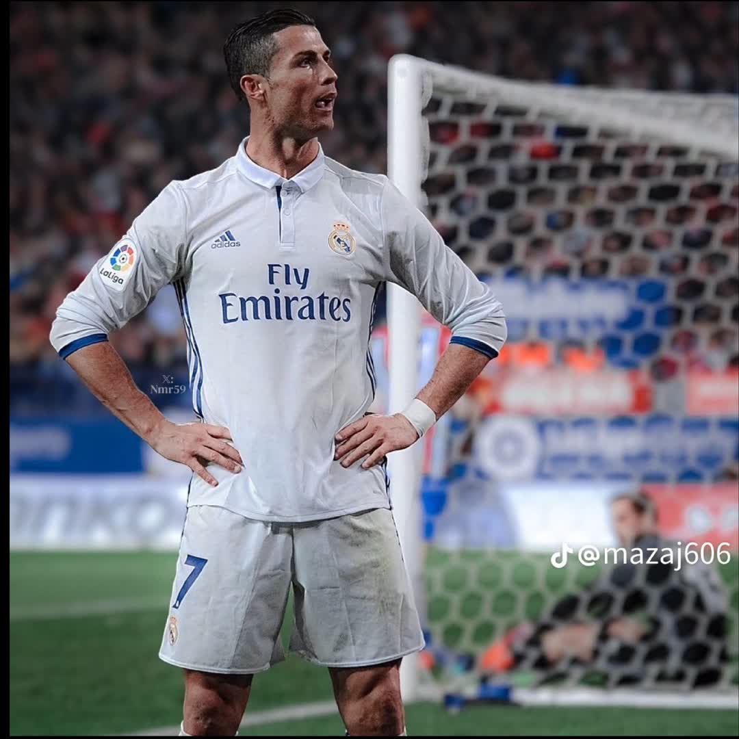 Post by Francisco Billionz: Christiano Ronaldo... #trending #buzzer_fan_official #football #sports #fyp #buzzer #Messi #ronaldo #tshepihustlemom...