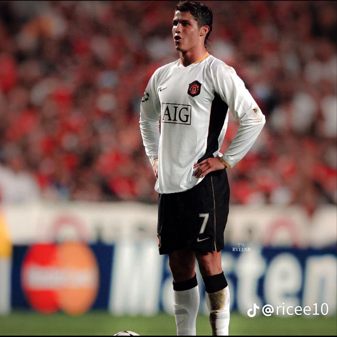 Post by Francisco Billionz: Ronaldo free kick pose.. #foryou #trending #soccer #buzzer_fan_official #football #viralvideo #funny #Ethiopia...