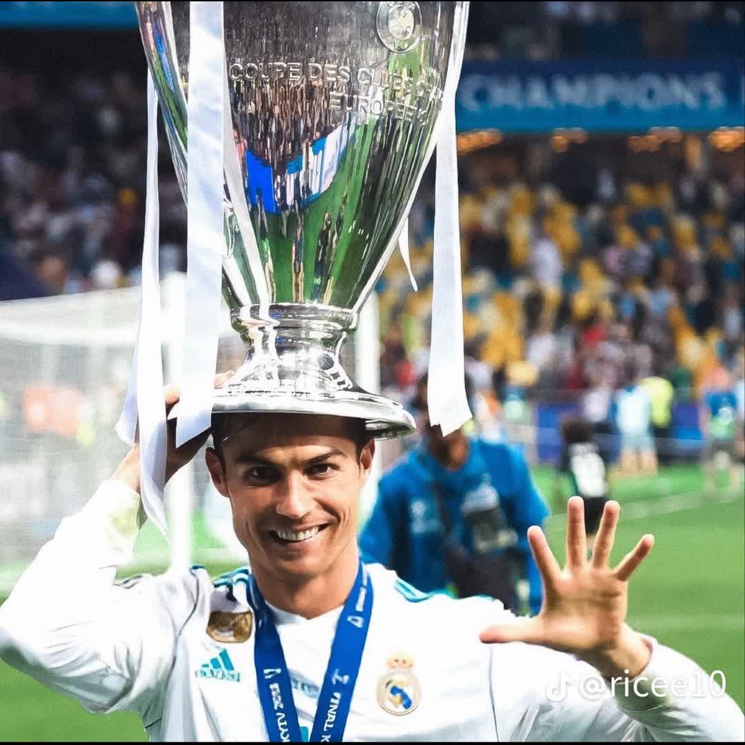 Post by Francisco Billionz: His he your best player? #trending #soccer #football #sports #fyp #buzzer #arsenal #goal #cristiano_ronaldo_cr7...