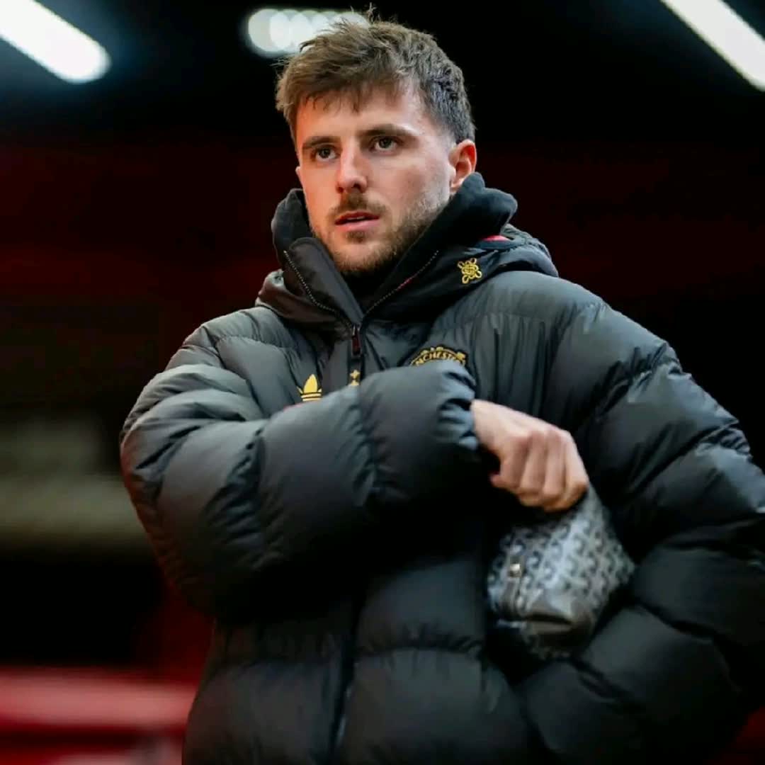 Post by fabriziorom Romano: 🚨 𝐎𝐅𝐅𝐈𝐂𝐈𝐀𝐋: Mason Mount STARTS tonight for Manchester United vs Newcastle!