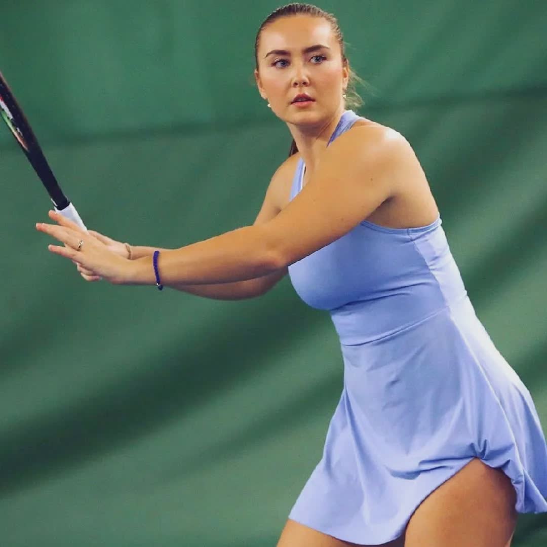 Post by Chhangte Chhangte: #sports #buzzer_fan_official #tennis #tennisforlife #tennisplayer