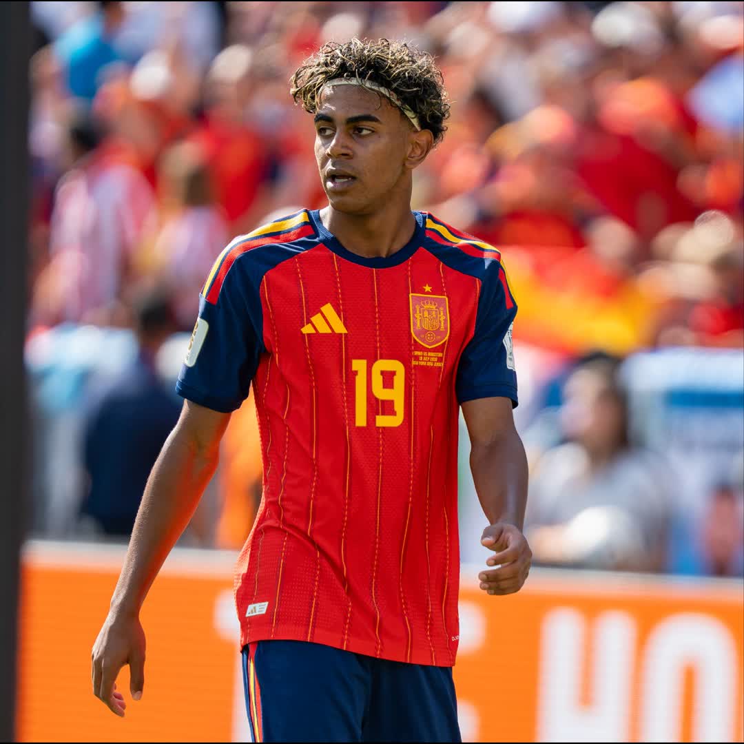 Post by Monja Fonenantsoa: 🇪🇸🔥 LAMINE YAMAL IS ON FIRE! Spain defeated Croatia 4–1 in the UEFA Nations League! 🏆⚽ ⭐ Lamine Yamal scored...