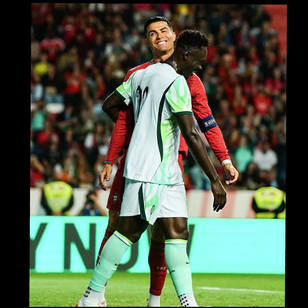 Post by Abdulmumini Abdullahi: C Ronaldo x Akor Adams 🤝