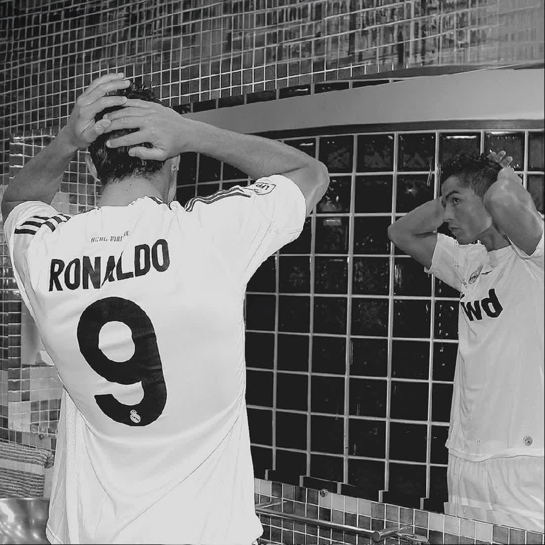 Post by Nitin Meena: Ronaldo @buzzer_fan_official @sportsclaus @apexpredator_x @fitness_club_step @carljosephagner #buzzer #sports #Daily...