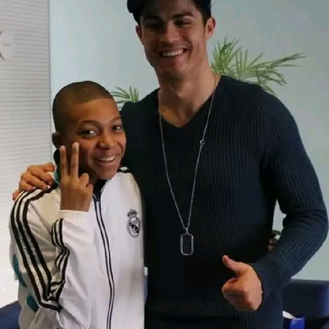 Post by Nawi Amin: CR7 with Mbape @gunners241 @hupiabdi @abdureemohammed @bekelebehaylu12 #buzzer #viral #fyp #sports #Daily...