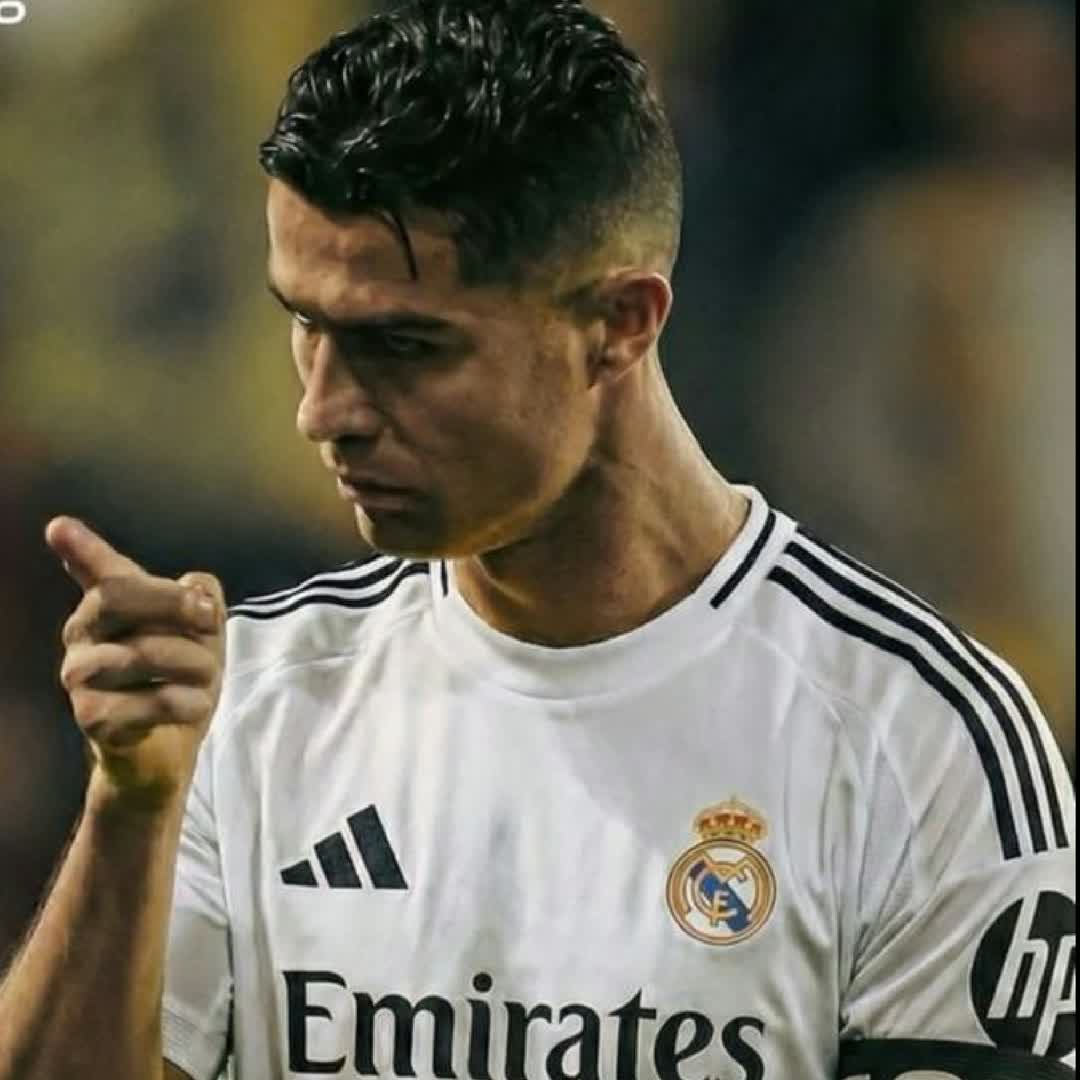 Post by Abdul Hadi: CR7🖤🖤❤️ @devonte @mntu @2dv9rm8qw7 @daahirabuukar @mickyastekolla2521 @bess @thandy @yabu9925 @yeshy9958 @ghost67...