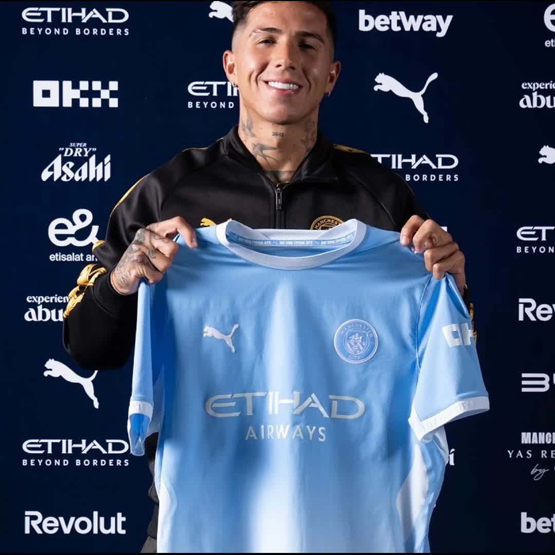 Post by Salvin Mamba: 125€ move completed, Enzo to Manchester city new player 🩵🤍 🔥 @kanyinsola1 @atiqdahri721 @stefano @leulsamkiki...