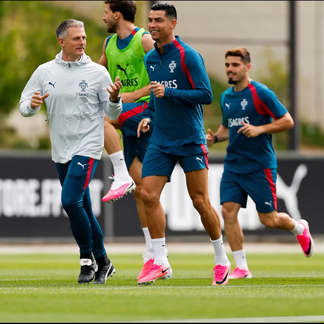 Post by Cristiano Ronaldo: World mission starts🇵🇹🇵🇹🌎🌍