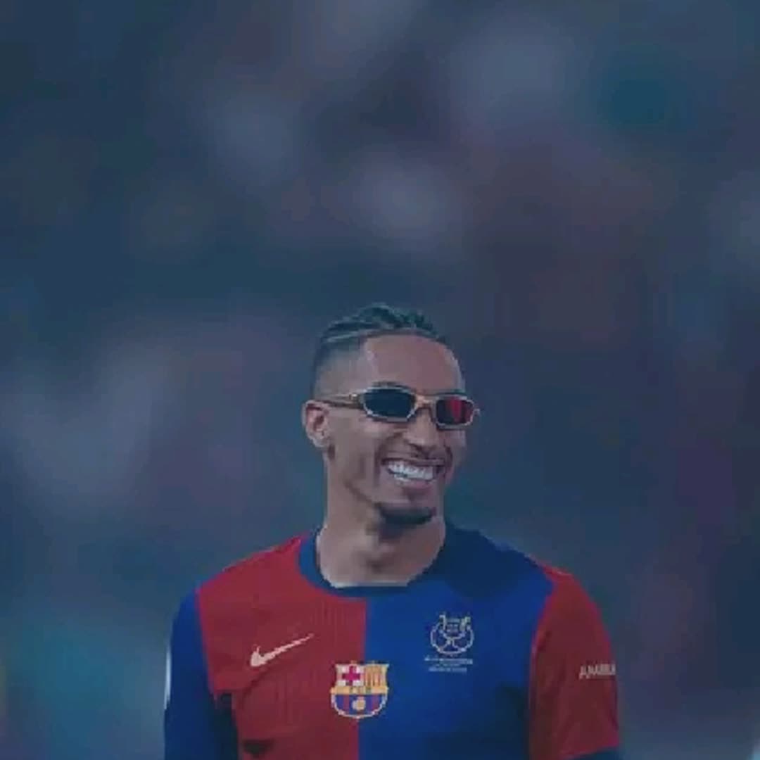 Post by Endurance Yakubu Hosea: Big Smile @ayakhadingiso @paballomachechewane @mangethesthe84 @mthethwaa165 @ionela09 @zimbinisonamzi85 @sphe...