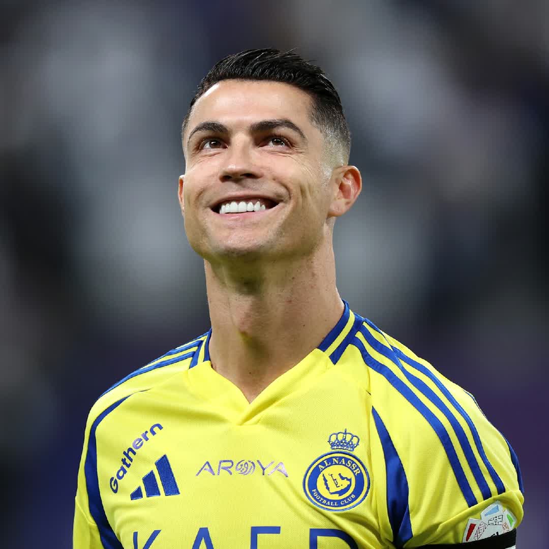 Post by Cristiano77 Cr717: 🤖🇵🇹 Cristiano Ronaldo reaches 965 career goals, another milestone. @amermahmod092 @binyamabadi11 @asmarangga...