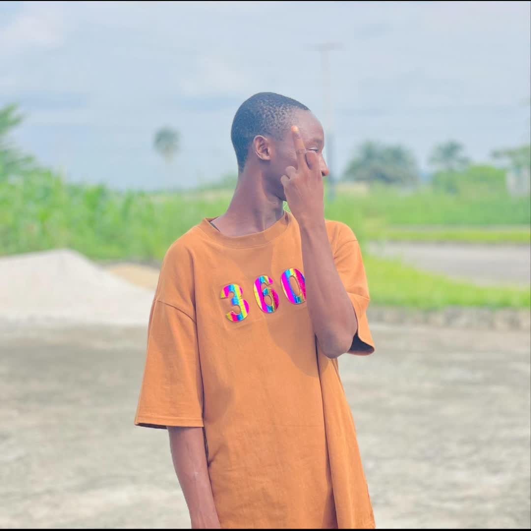 Post by NDUKEOBONG JIM: Put God first 🥰