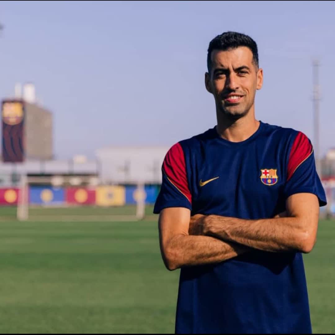 Post by Emmanuel Eze: 🚨🔵🔴 Breaking: Sergio Busquets makes first step in his new career as manager as he signs in as Barcelona B...