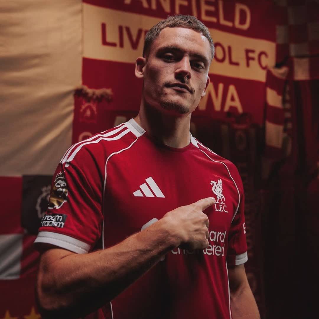 Post by Dipeolu Anuoluwapo: Liverpool fans, drop your handles. Let's follow you asap @ruthnyakurwa88 @lpool4889 @liverpool_fan_page @liverpool...
