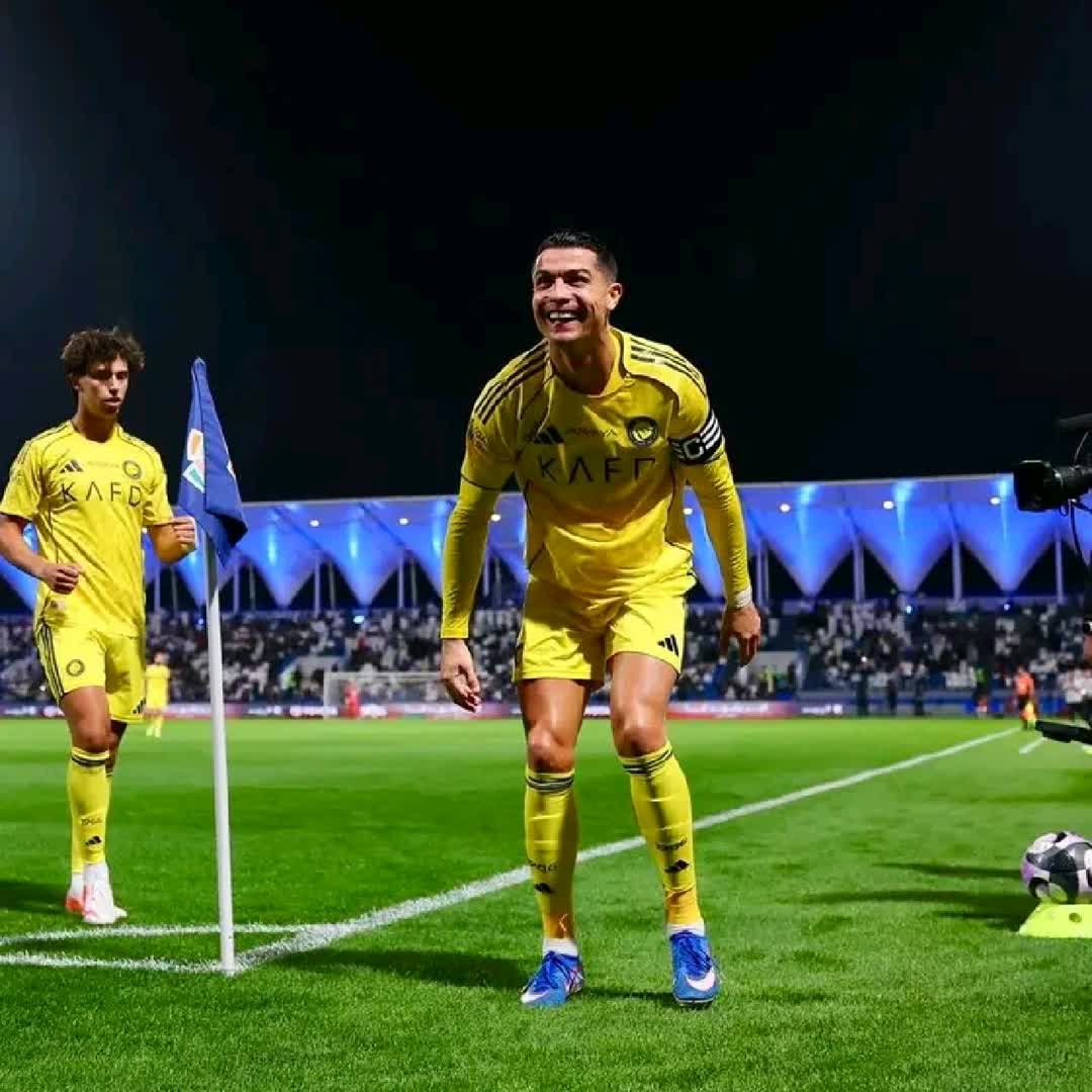 Post by Prime Footballer: 📲💛 Cristiano: “Another step forward. Let’s keep going. 💪” #cristianoronaldo #buzzer_fan_official #sports #buzzer