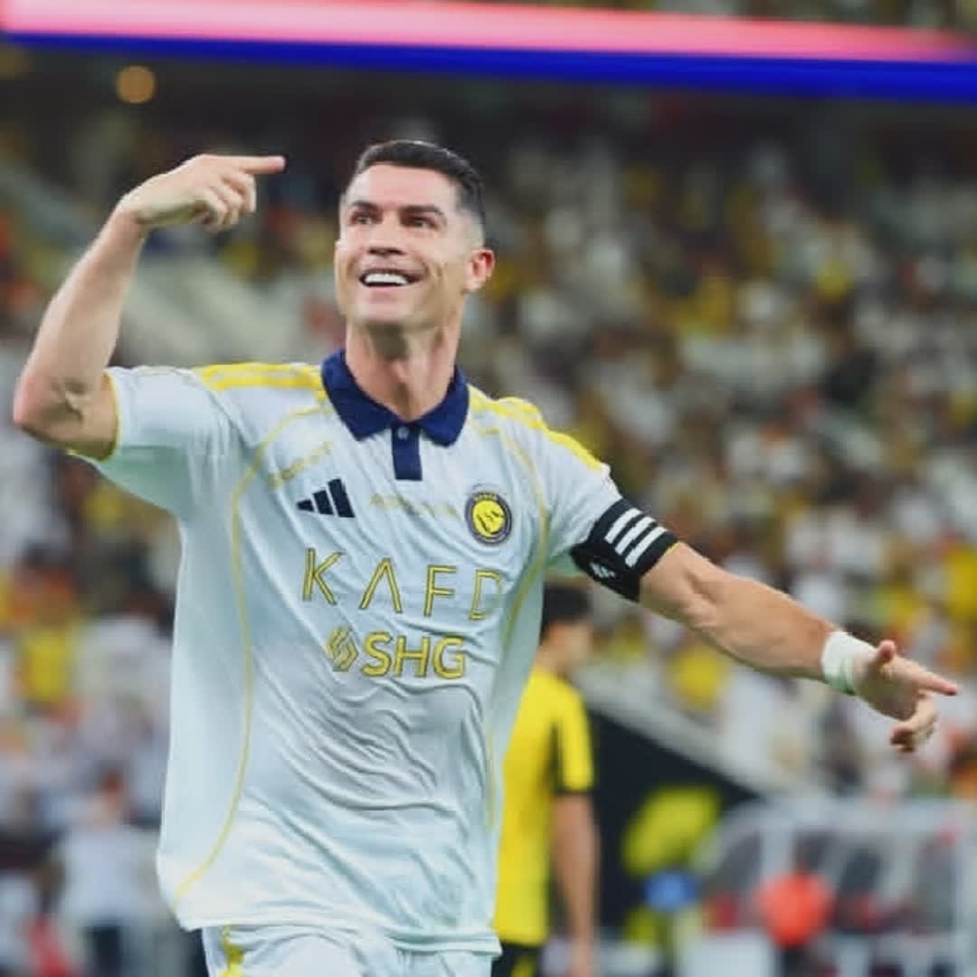 Post by Jaalala Tiktok: Cr7 @snenhlanhlam1805 #buzzer #sports #Daily #fyp #viral #buzzer_fan_official #football #soccer #Game