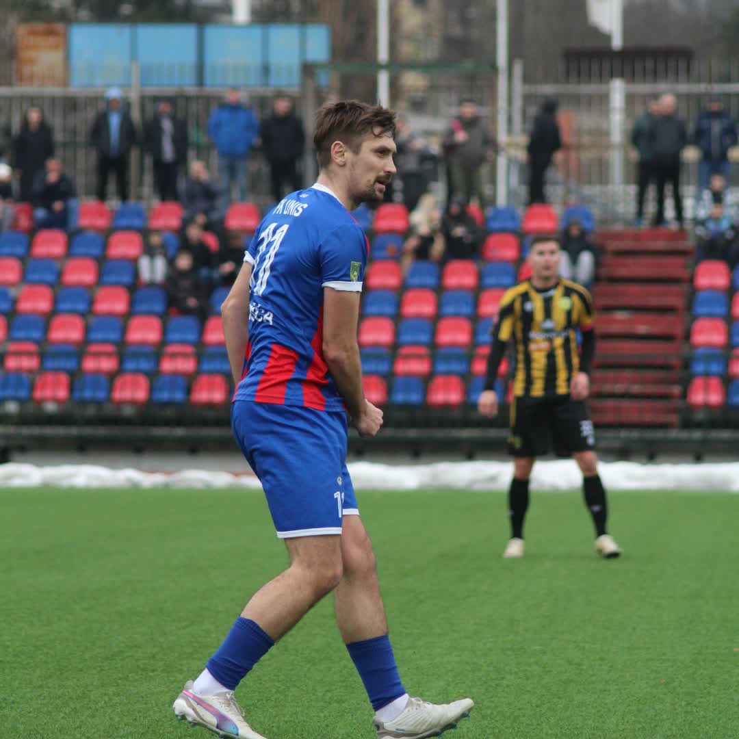 Post by Adnan Hrelja: #game #football #unisvogosca @fkunis #buzzer #sports #football #Game #followers