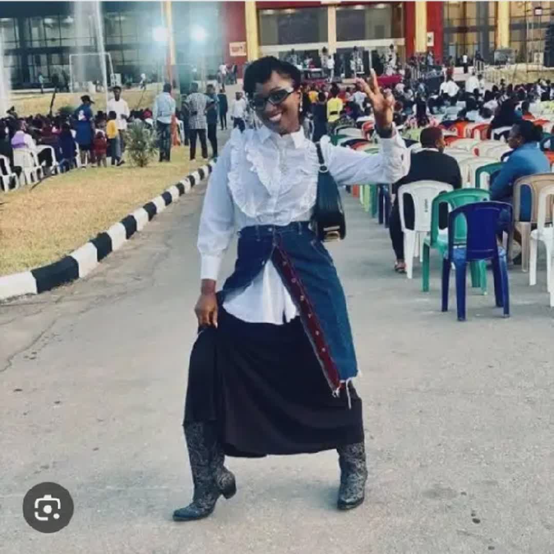 Post by Amaka Onu: Be yourself no matter what