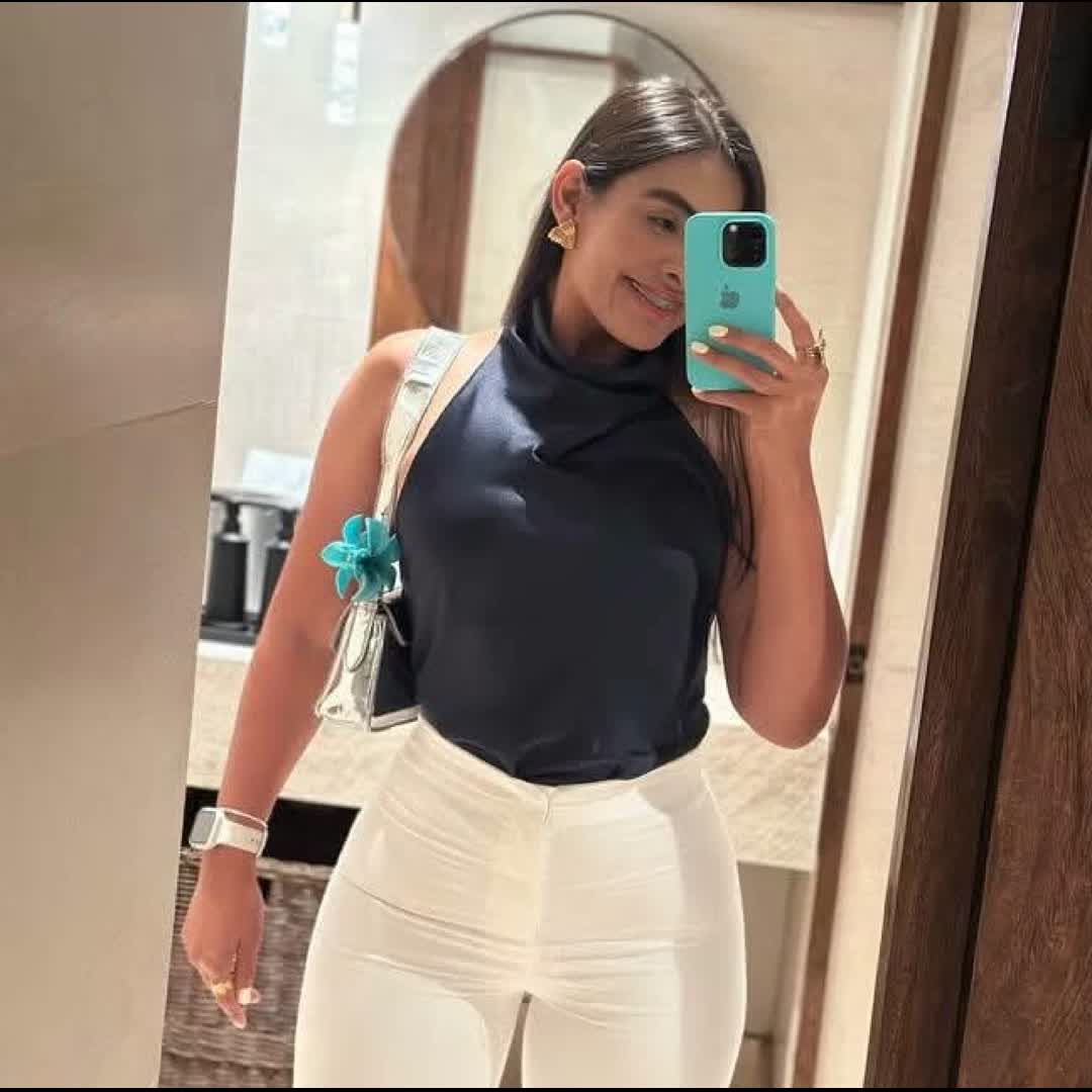 Post by Esther Ninrot: Name: Angeline Quin From Canada 🇨🇦 Single and searching for love I'm an Entrepreneur I need to start a family with...