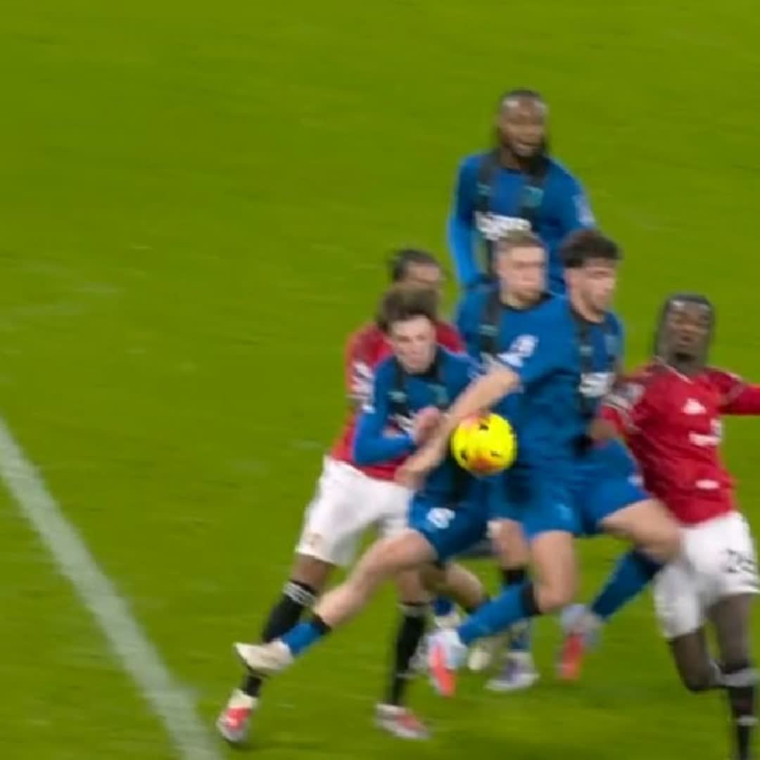 Post by bereket Kingo: #buzzer#fyp#viral#daily #football united robed