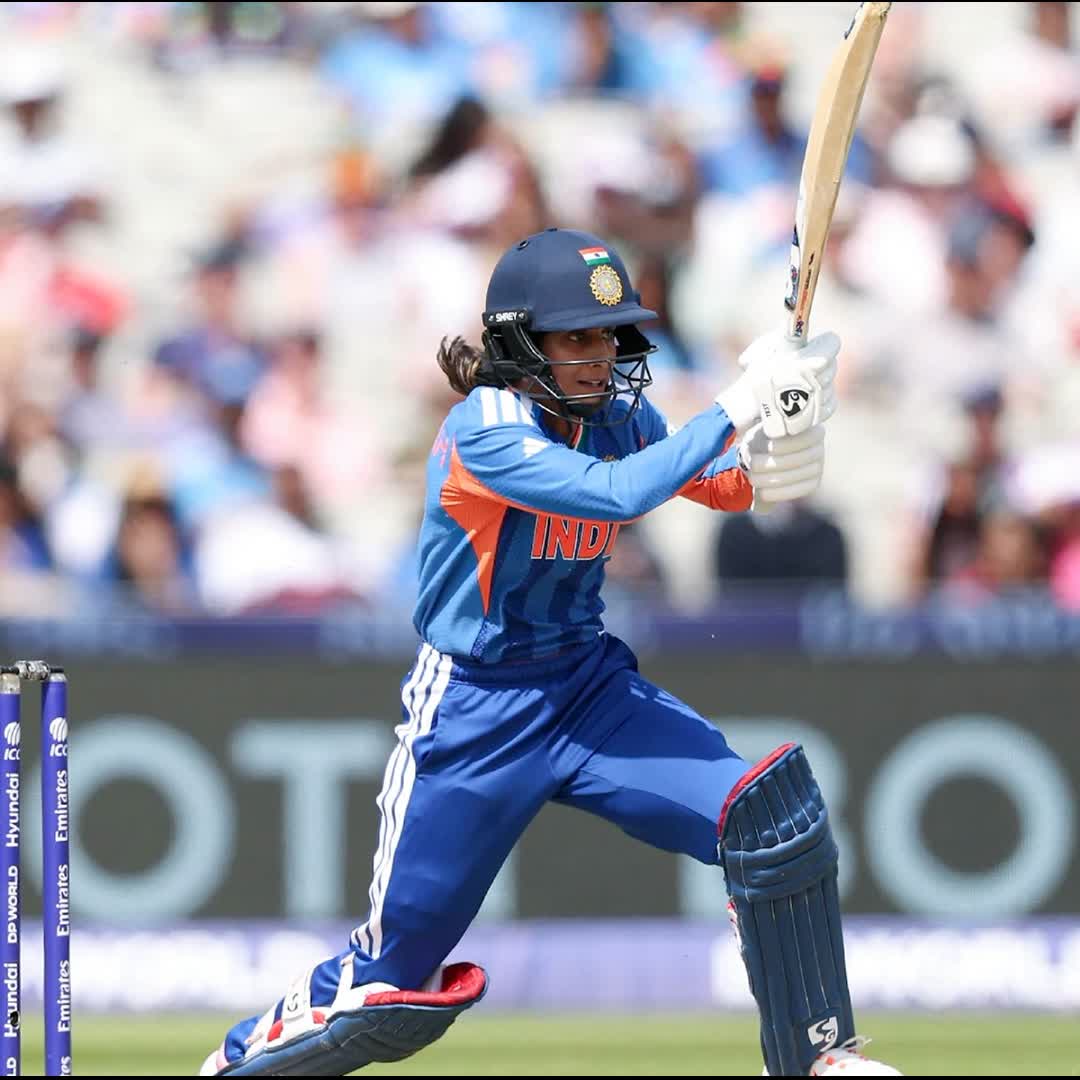 Post by 𝕊𝕡𝕠𝕣𝕥𝕪_ ℍ𝕚𝕘𝕙𝕝𝕚𝕘𝕙𝕥: The stage is set for a Jemimahspecial innings! Despite losing wickets, Team India keep the scoreboard ticking!