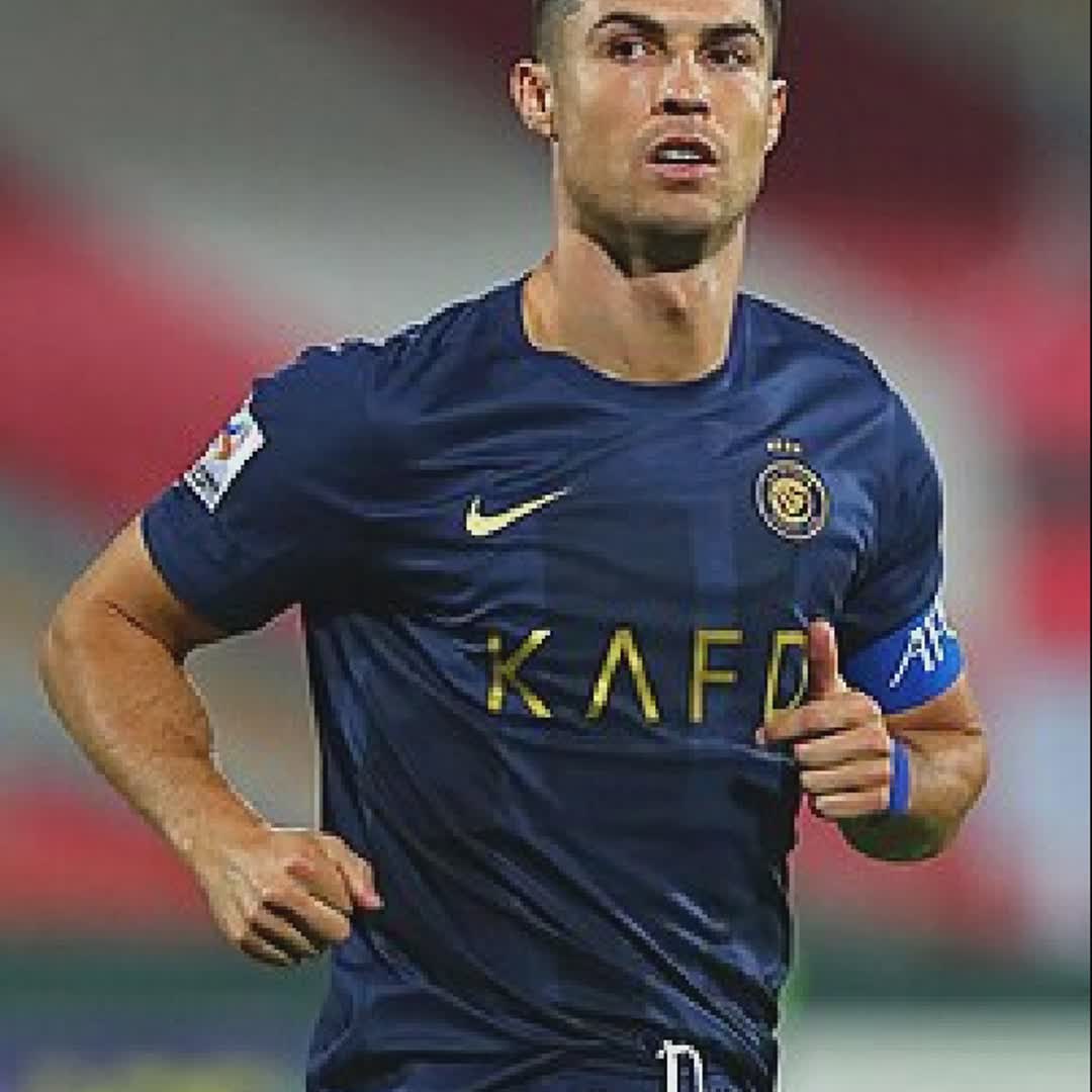 Post by Rosemarie Kabigting: Idol ⚽ #buzzer #sports #Daily #football #soccer #buzzer_fan_official #viral #fyp #Rolando #viralpost