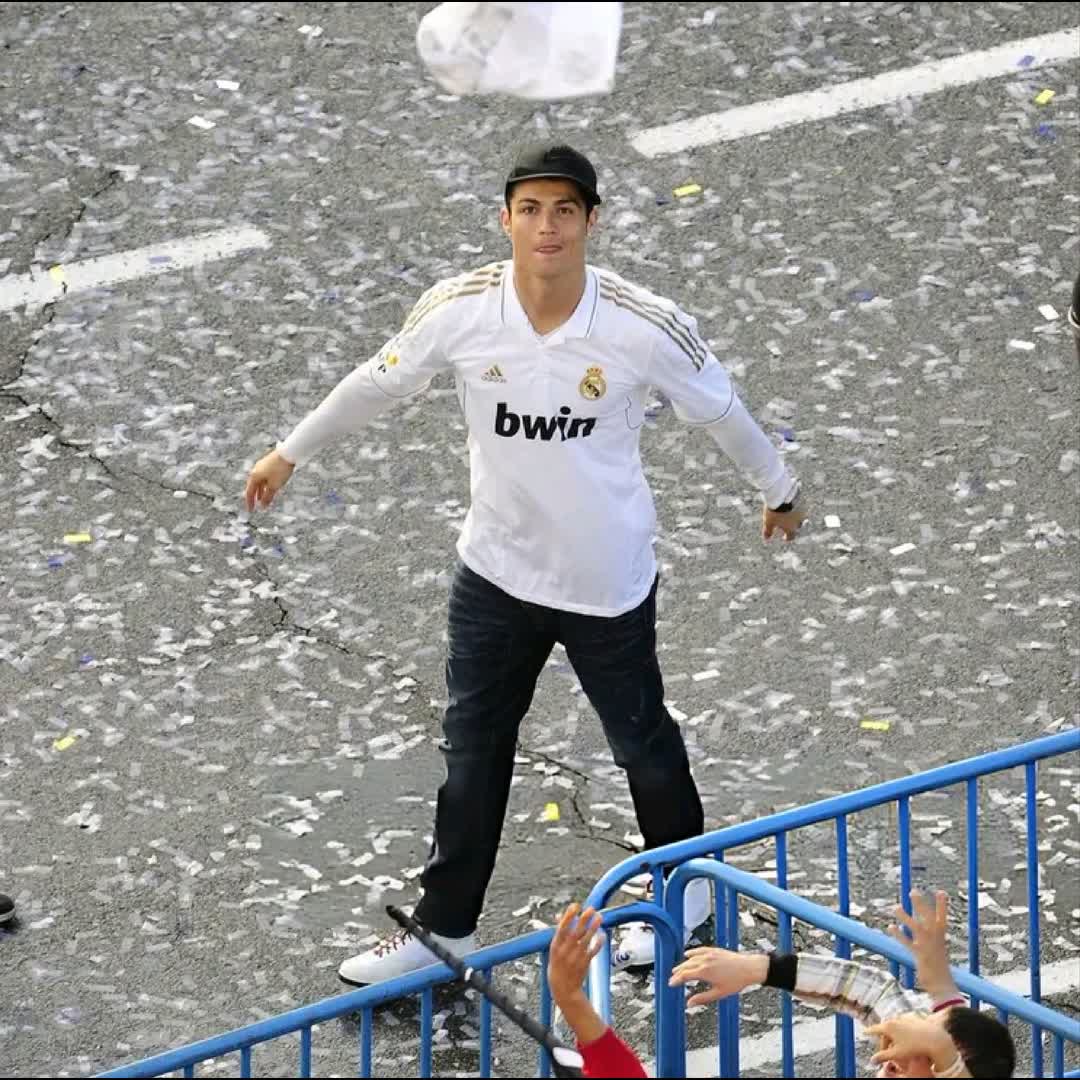 Post by Temesgen Hailmaryam: Real Madrid legend suůuuuuu