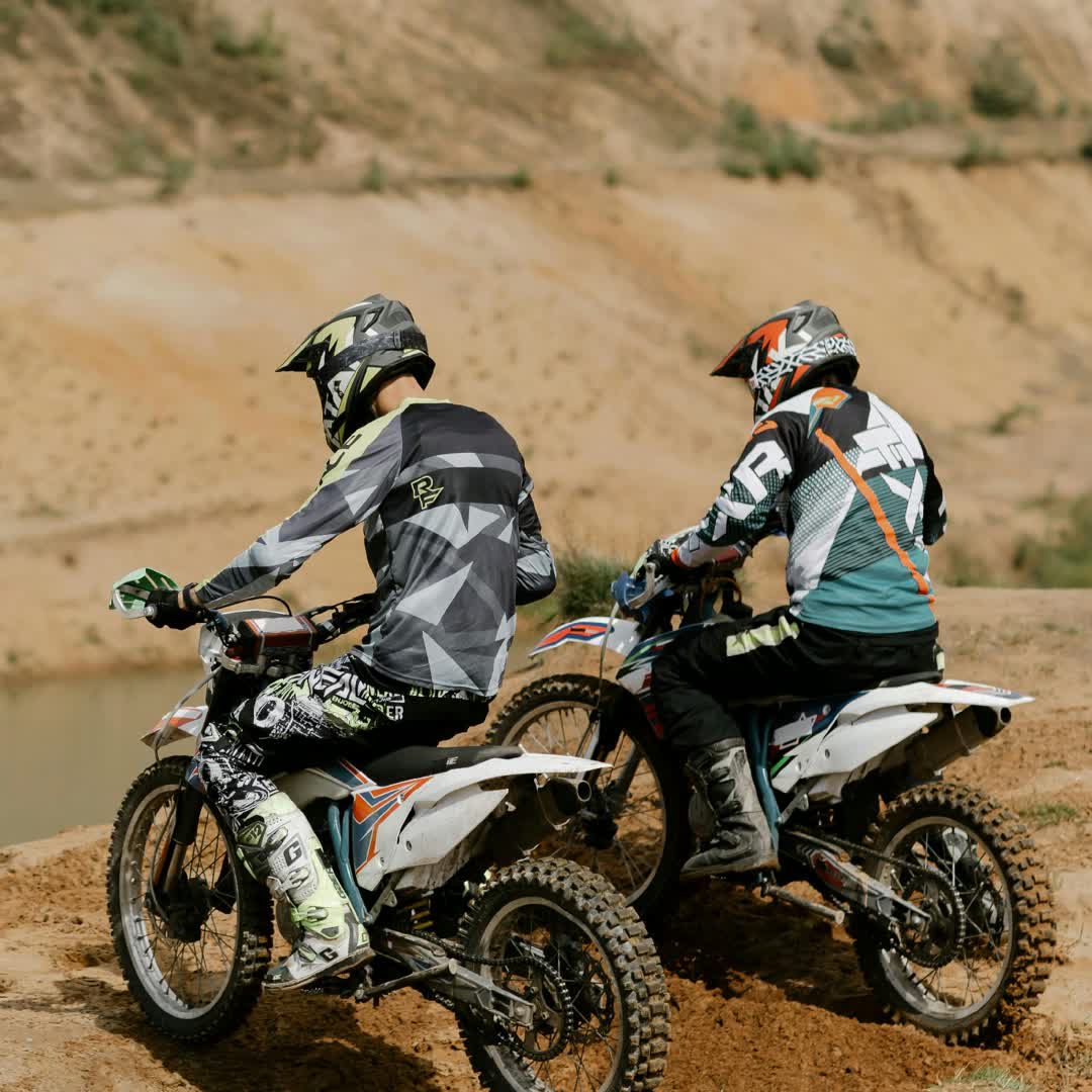 Post by EXTREME GRAVITY: #buzzer #viral #fyp #sports #Extreme #adrenaline #Gravity #jump #bike #pitbike #enduro #motorsport #motodrift...