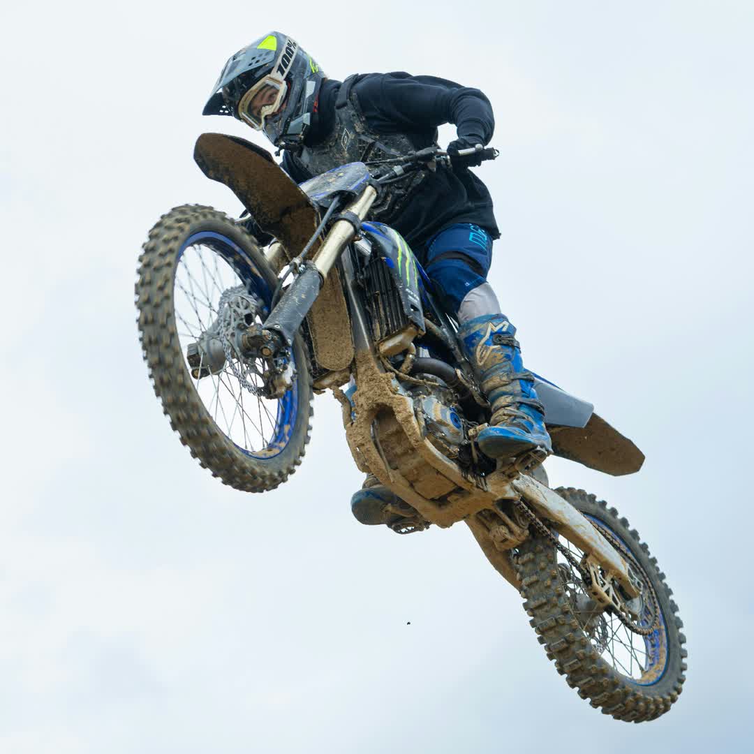 Post by EXTREME GRAVITY: #buzzer #viral #fyp #sports #Extreme #adrenaline #Gravity #jump #enduro #bike #pitbike #motorsport #motodrift...