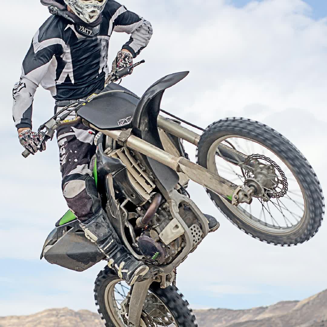 Post by EXTREME GRAVITY: #buzzer #viral #fyp #sports #Extreme #adrenaline #Gravity #jump #bike #pitbike #enduro #motorsport #motodrift...