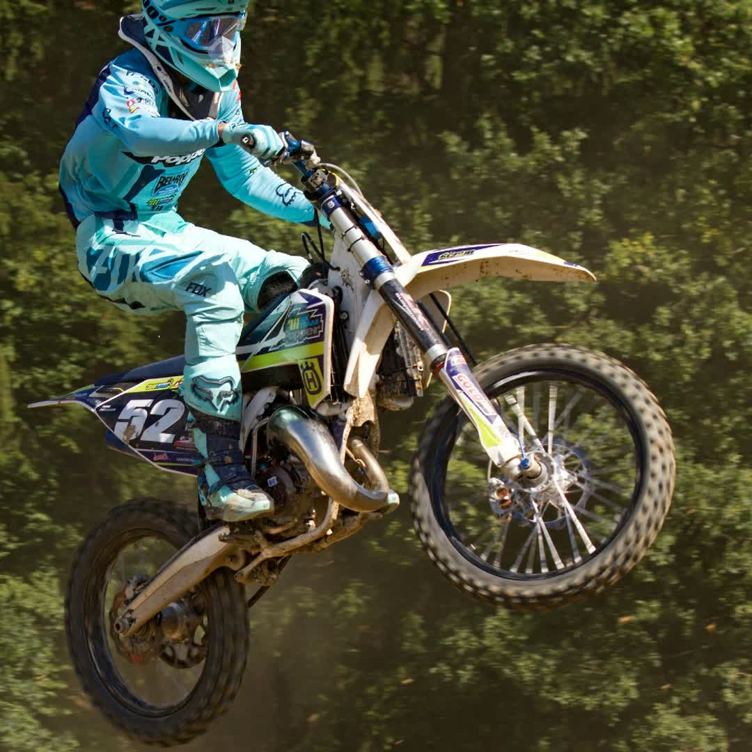 Post by EXTREME GRAVITY: #buzzer #viral #fyp #sports #Extreme #adrenaline #Gravity #jump #bike #pitbike #enduro #motorsport #motodrift...