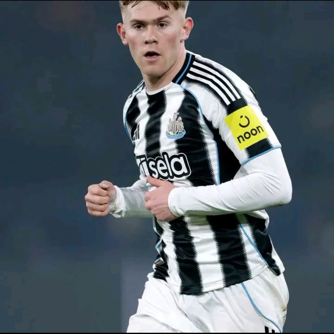 Post by Ornguga Benedict: 🚨(🔴)𝐉𝐔𝐒𝐓 𝐈𝐍: Manchester United are closing in on £55M deal for English fullback Lewis Hall from Newcastle,...