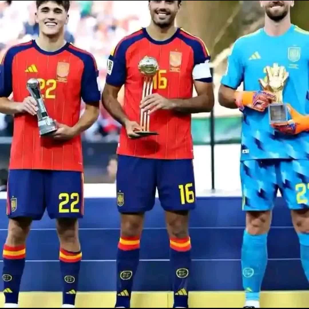Post by Ornguga Benedict: 🇪🇦💥🏆CLEAN SWEEP BY SPAIN: Cubarsi - best young player Rodri- best player Unai Simon - best goalkeeper Champions...