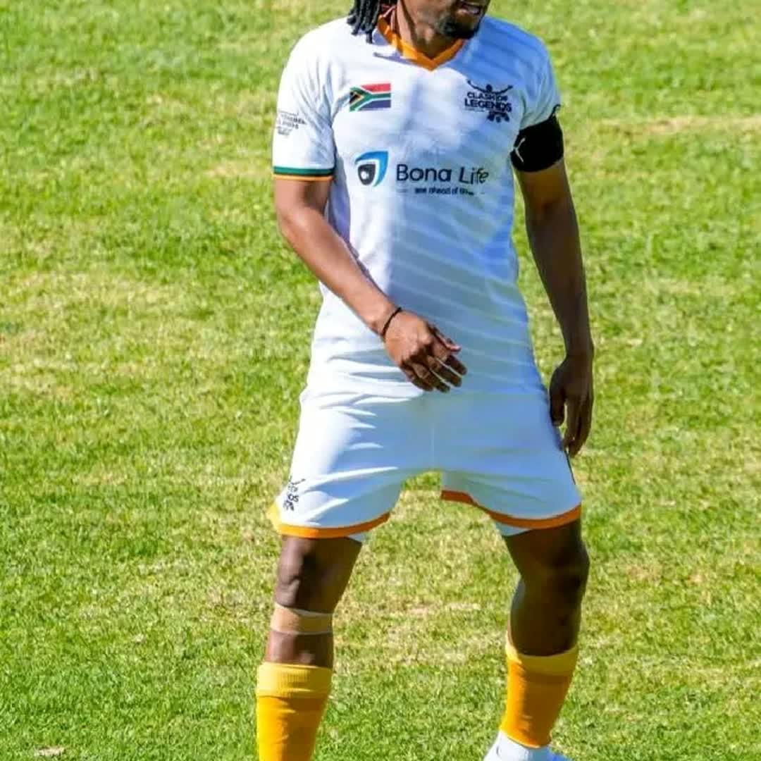 Post by Sinethemba Ndimande: "I know you will skip because it's Ntho tsemonate Sphiwe Tshabalala 🤩 ❣️✌️👑🙏 Let's Appreciate this Khosi living...
