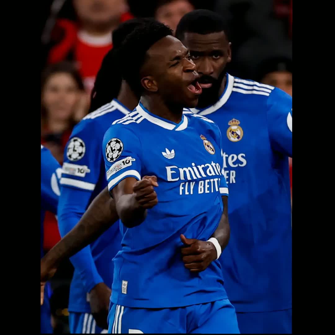 Post by Yero Yero: #buzzer_fan_official #buzzer #viral #fyp #sports #Daily #football #soccer #trending #Game #foryou