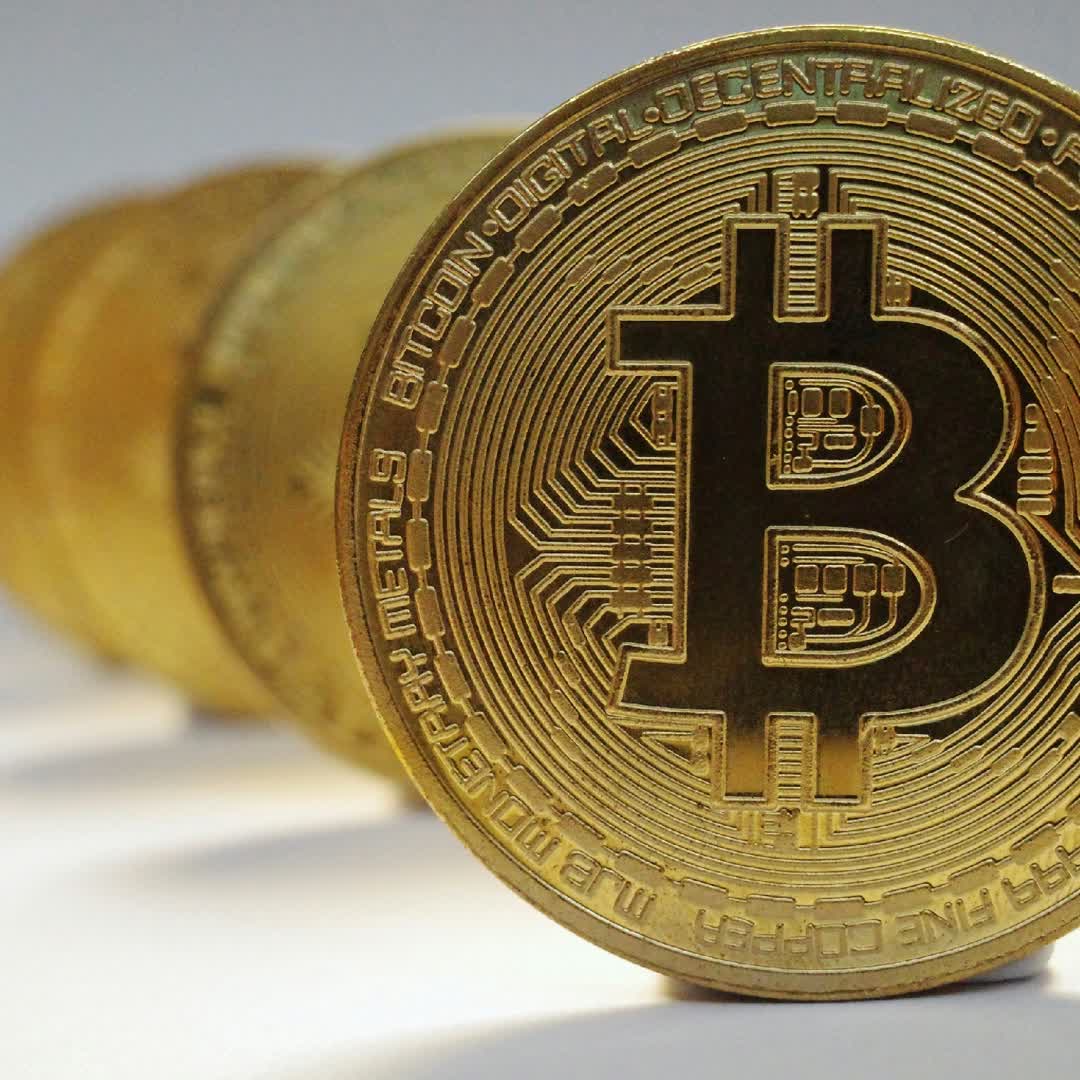 Post by fadelalshaer ALSHAER: Bitcoin @pixridoykhan65 @abasyaer @alichukwuemeka836 @dagneh @innocentoluyole @samisaymon464 @tovo55 @faniiii...