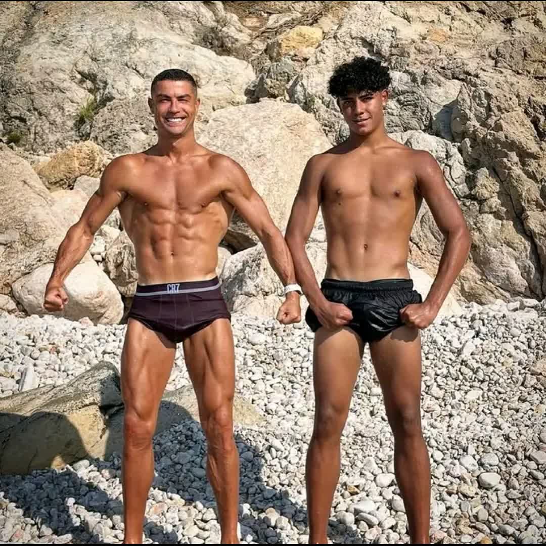 Post by Elijah James Aspata: 𝐓𝐇𝐄 𝐃𝐑𝐄𝐀𝐌’𝐒 𝐆𝐄𝐓𝐓𝐈𝐍𝐆 𝐂𝐋𝐎𝐒𝐄𝐑 😏💭 Cristiano Ronaldo hopes to play together with his son...