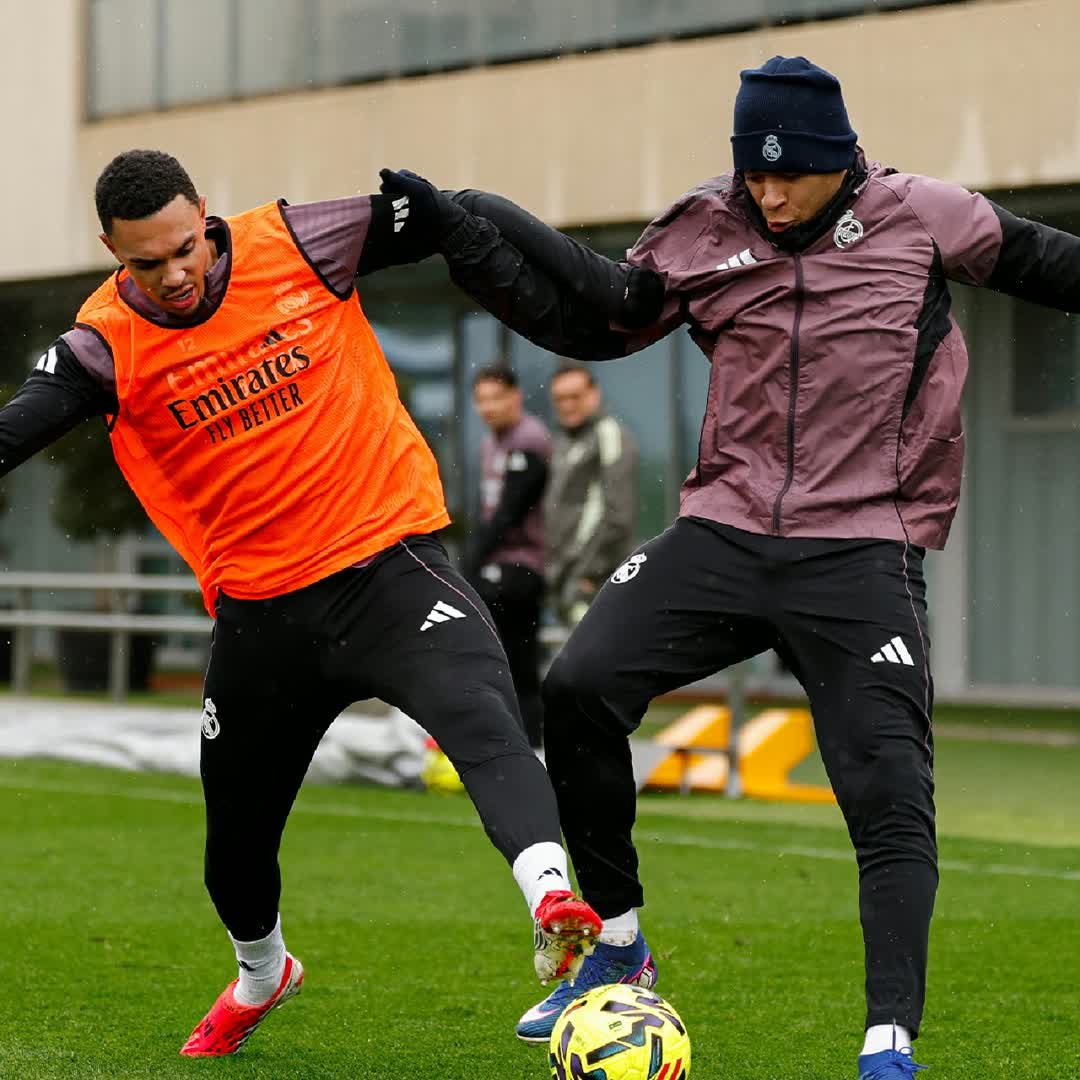 Post by tiginlaa Nyavoro: 🎥 Follow our training session and press conference LIVE on RM Play & RMTV! 🔴 ¡Sigue EN DIRECTO nuestro...