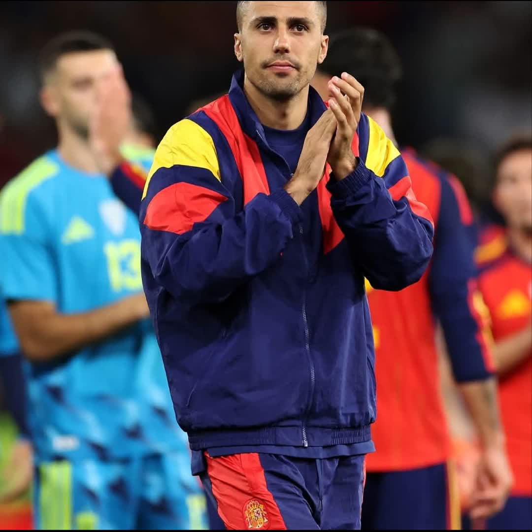Post by Nsidibe Ufia: 🚨 𝐎𝐅𝐅𝐈𝐂𝐈𝐀𝐋: After their draw vs Iraq, Spain have gone down to 2nd place in the FIFA World Ranking. 📉🇪🇸...