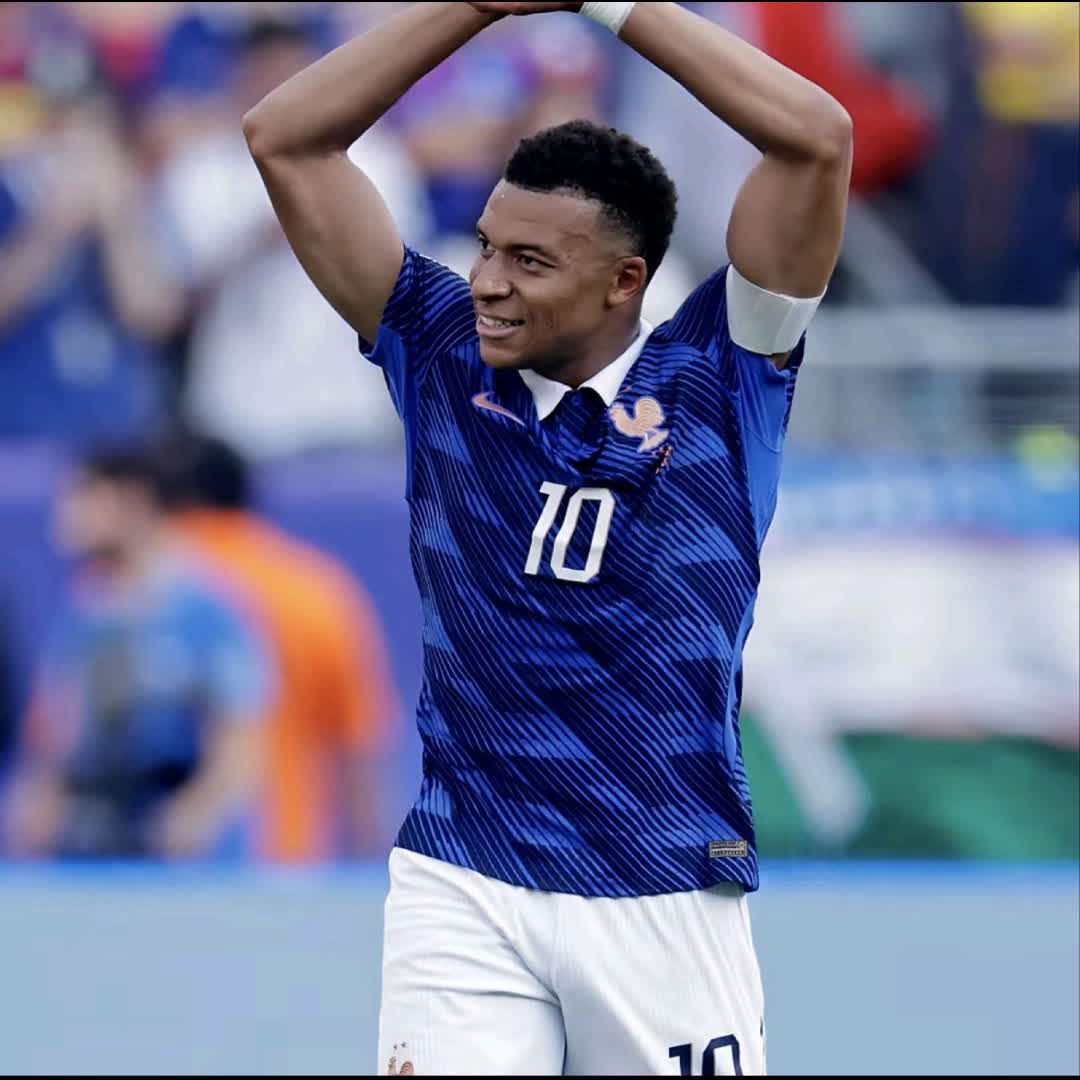 Post by Eric F6: Mbappé k 💪🇫🇷 @diary328u7 @nomilatifa @opy148 @maxiberry @olamilli33188 @goal_rushh @748930934 @luckybest23...