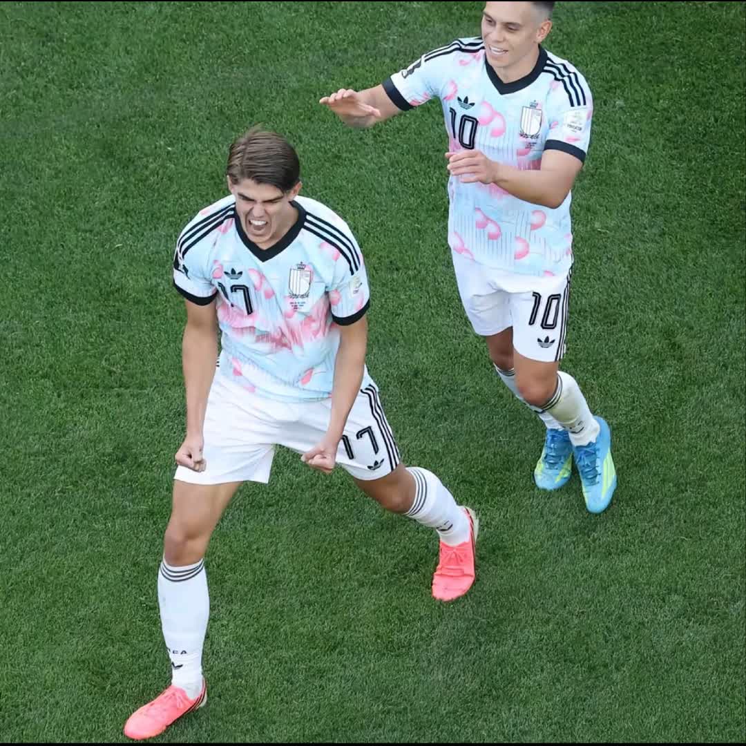 Post by Eric F6: 🇧🇪 @miraclejames763 @footballdd #buzzer #viral