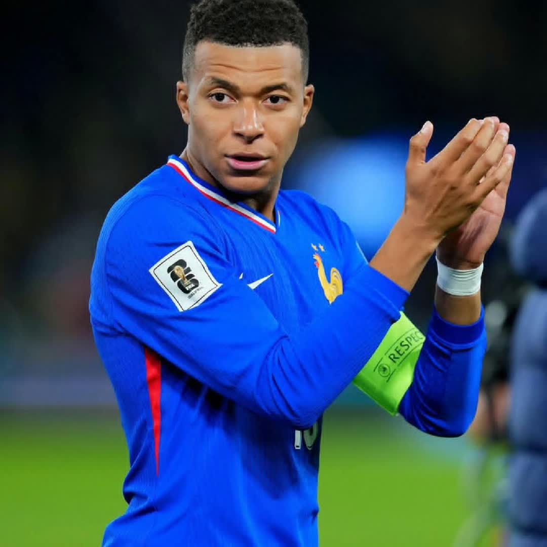 Post by Khalid Yassin: 🚨 𝐎𝐅𝐅𝐈𝐂𝐈𝐀𝐋: France line up tonight vs Brazil ✅ Maignan; Gusto, Upamecano, Konaté, Theo Hernández;...
