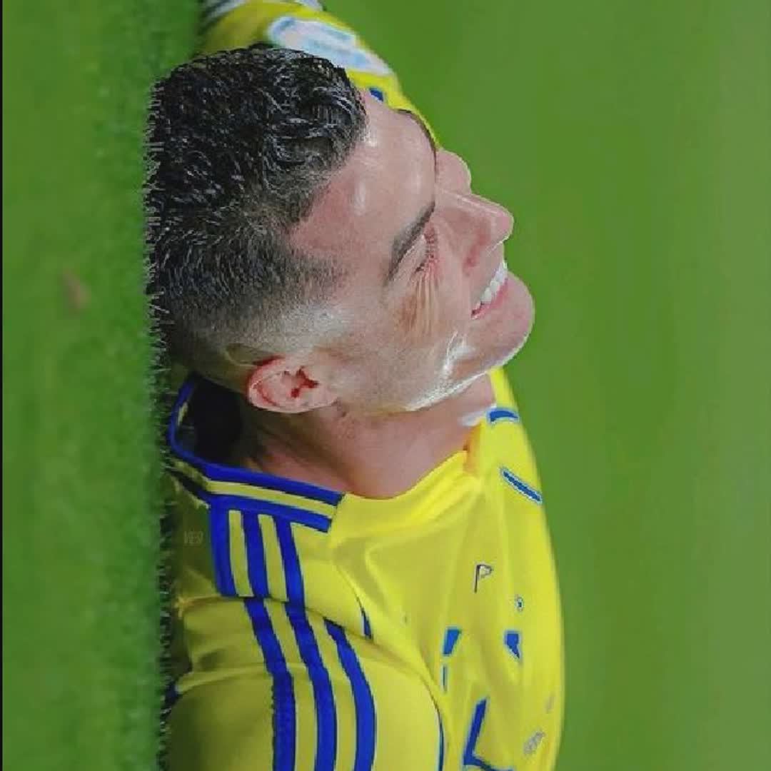 Post by 𝑆𝑝𝑜𝑟𝑡 𝑍𝑜𝑛𝑒: #ronaldo #ronaldo7 #RonaldoFans #ronaldo76 #ronaldofootball123 #sports #Daily #fyp #football #viral #soccer #Game...
