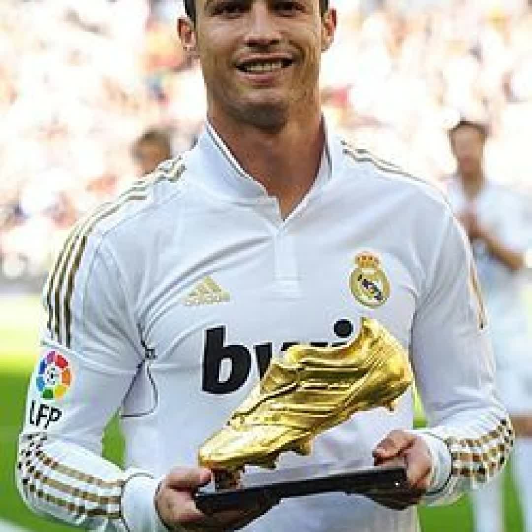 Post by Okey Jazy20: Cristiano Ronaldo @kiyamotuma2 @kosanm @anisd @muhamedansarmusa63 @buzzer247 @zelalema301 @oghe0016 @sofiandje9...